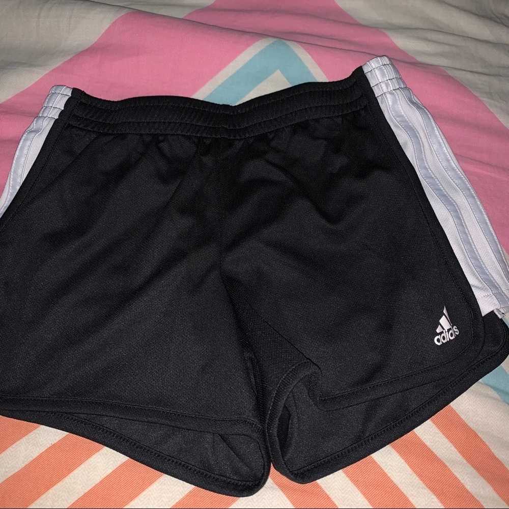 Gently Used🖤Adidas Shorts
